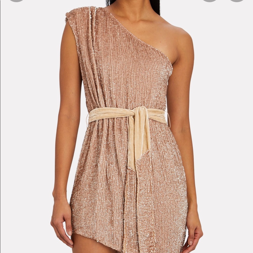 RETROFÊTE Ella One-Shoulder Sequin Dress - Picture 1 of 13